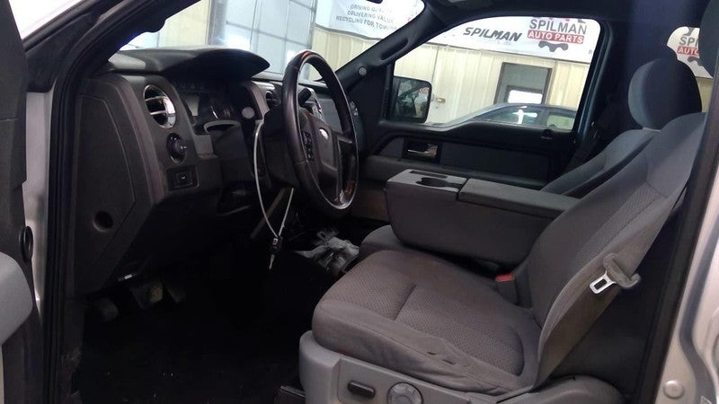 F150      2013 Front Door Trim Panel 2036915