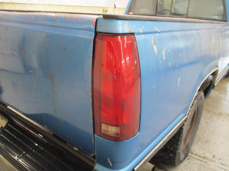 Passenger Right Tail Light Fits 90-00 CHEVROLET 2500 PICKUP 2027056