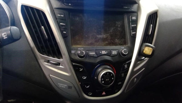 Audio Equipment Radio Display And Receiver US Market Fits 12-15 VELOST