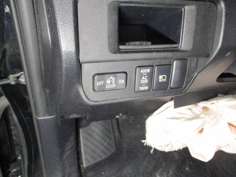 TACOMA    2018 Dash/Interior/Seat Switch 2011138