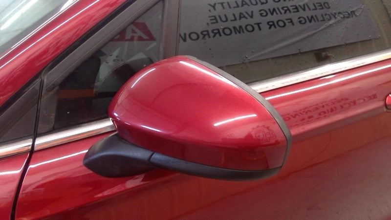 FUSION    2017 Glove Box 1740657