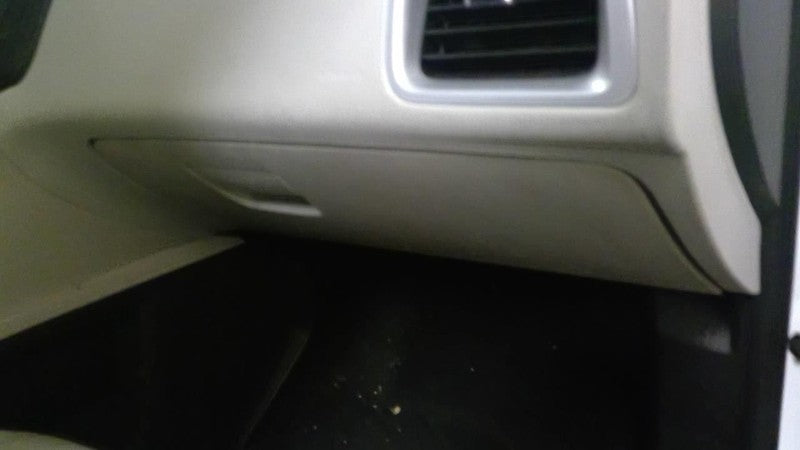 EQUINOX   2016 Glove Box 1876624