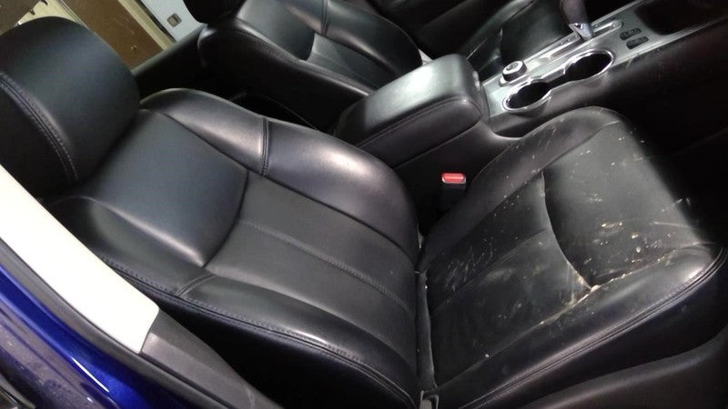 Passenger Front Seat Bucket  Electric Fits 17-20 PATHFINDER 1913000