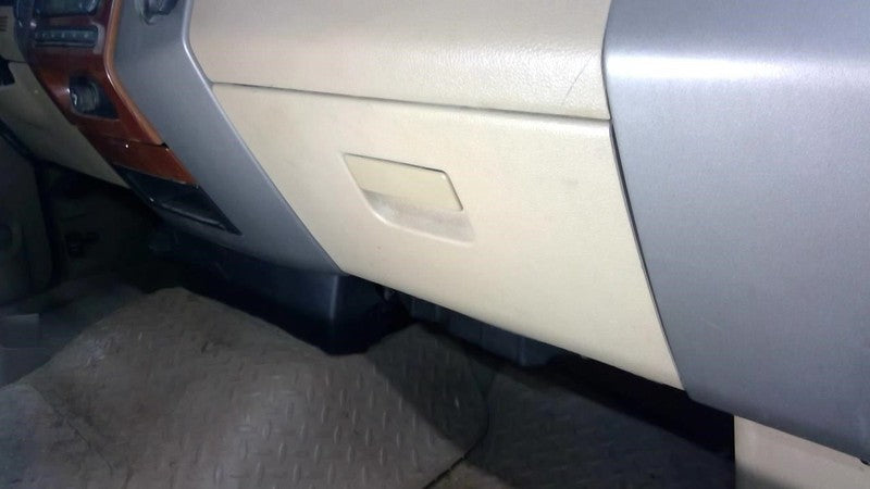 F150      2006 Glove Box 2033964