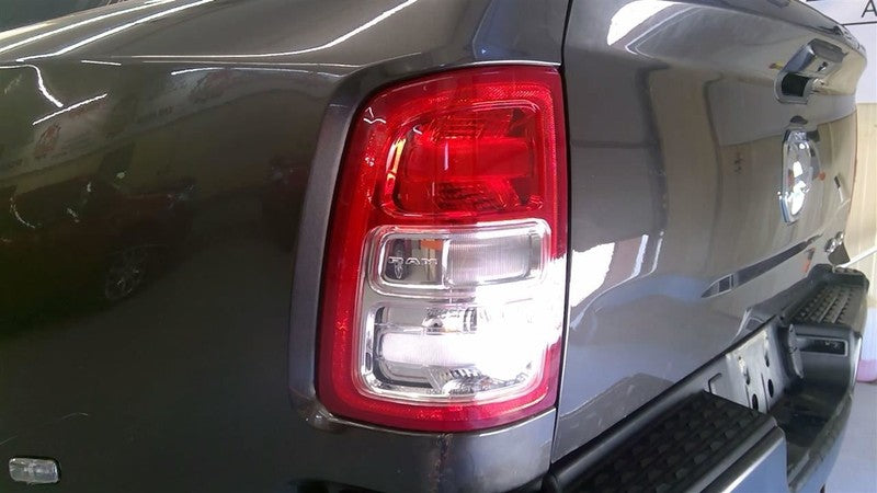Exhaust Fluid Tank Pickup Fits 19-24 DODGE 3500 PICKUP 1665272