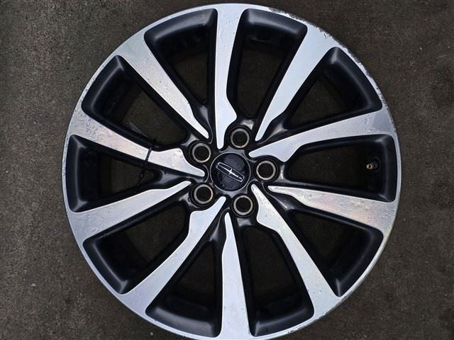 Wheel 18x8 Aluminum 10 Spoke Fits 19 MKC 1933839