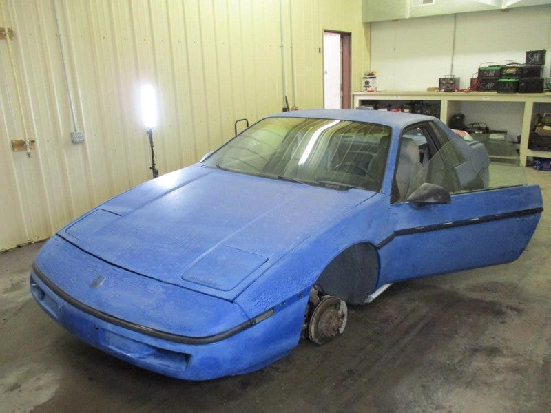 FIERO     1987 Seat Belt Front 1679847